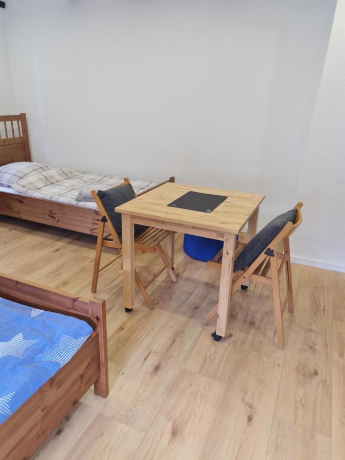 Hostel Haupt 3 Eningen unter Achalm Zewnętrze zdjęcie